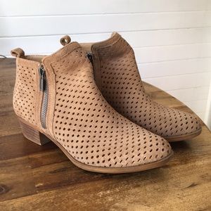 Lucky Brand tan booties